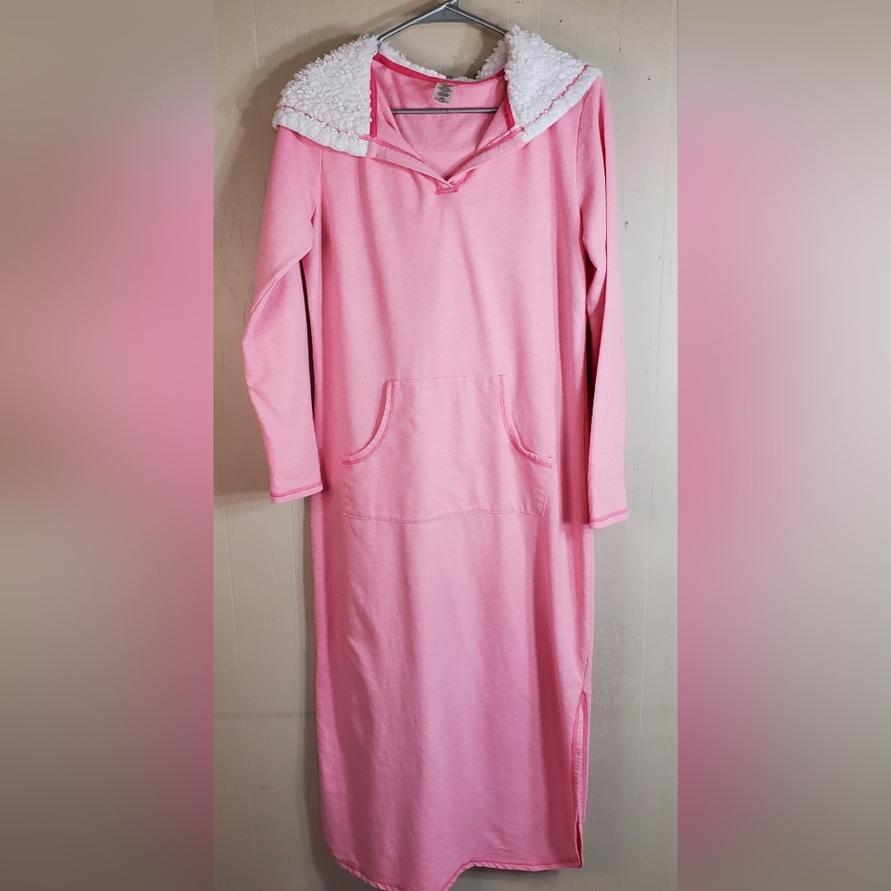 Cute sherpa Hoodie gown/robe